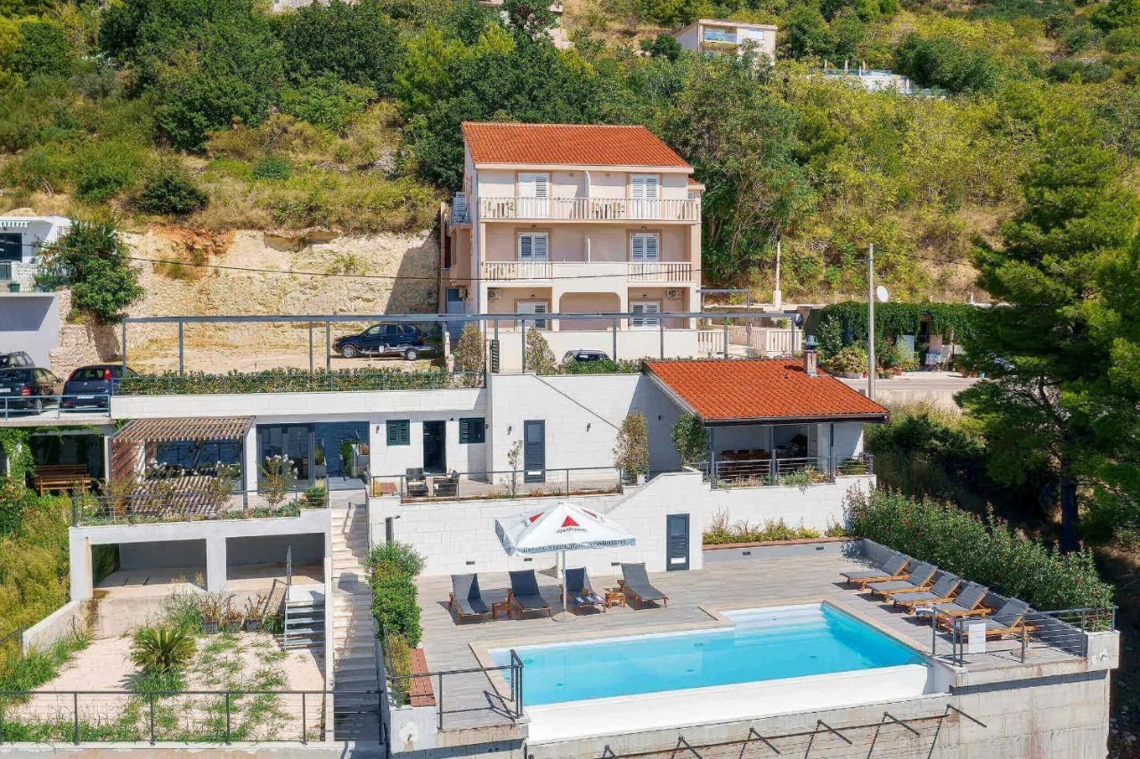 ברלה Matko'S Oasis Apartments מראה חיצוני תמונה