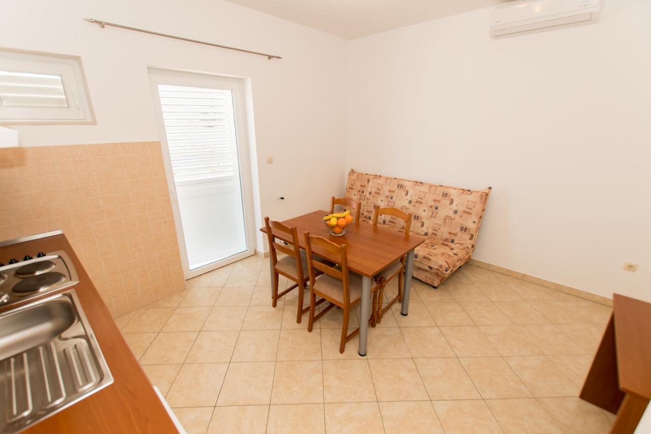 ברלה Matko'S Oasis Apartments מראה חיצוני תמונה